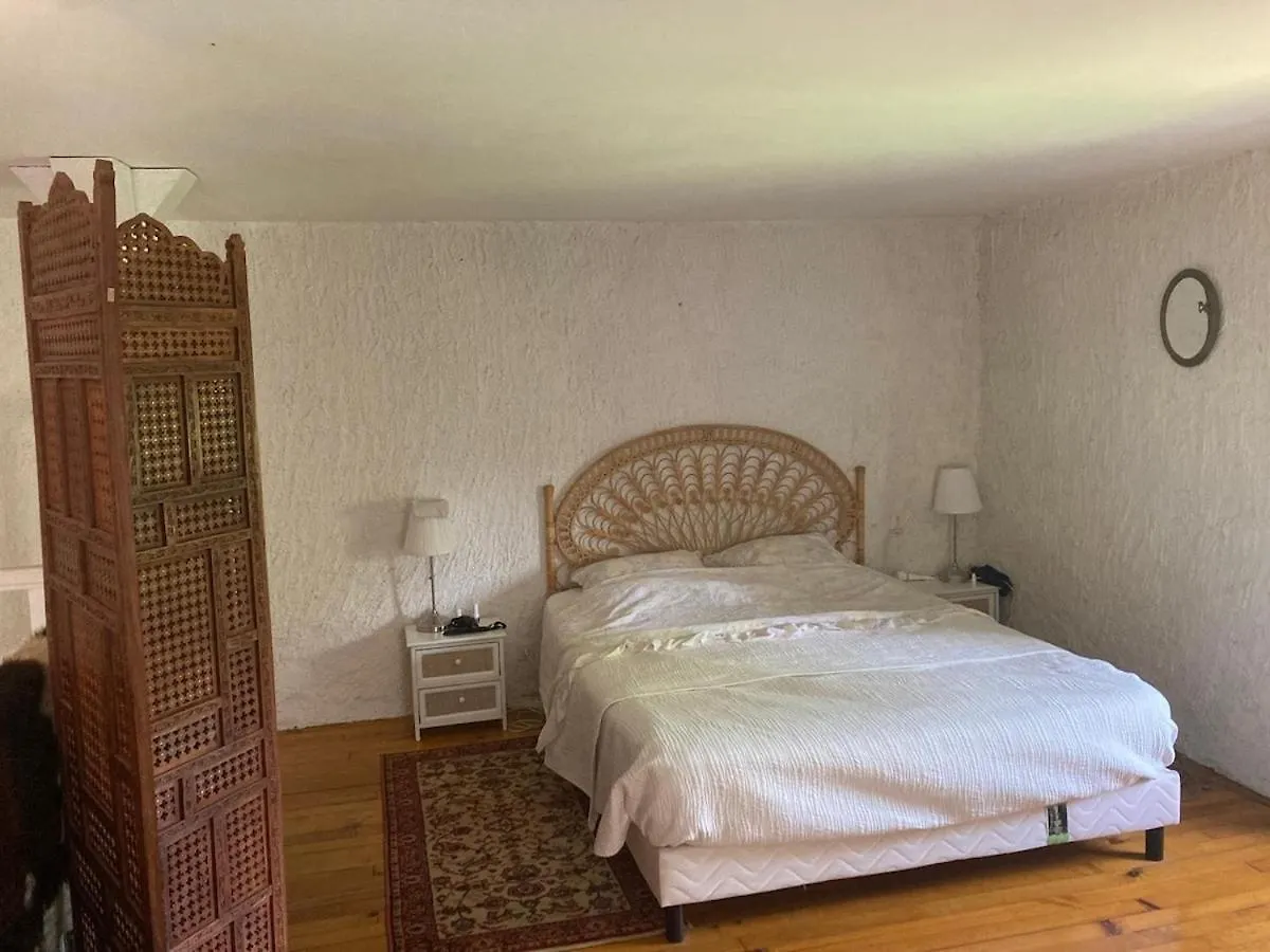 Maison De Caractere Ле-Ван 0*,
